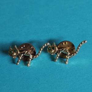 2 Vintage Gold Tone Cat Green Rhinestone Eyes Pins Pinbacks Buttons Brooches